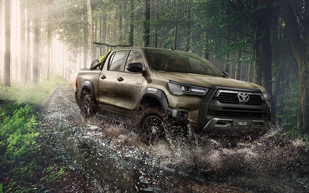 Новый Toyota Hilux в Украине — через три недели! А почем?