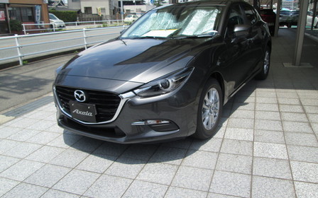 Обновленную Mazda3 рассекретили в Сети