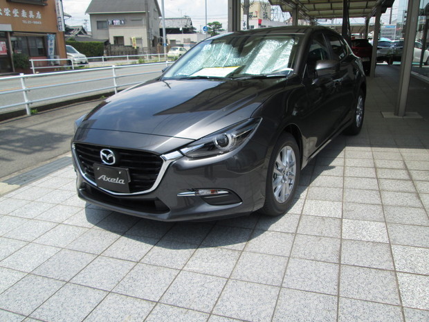 Обновленную Mazda3 рассекретили в Сети