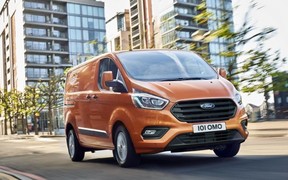 Обновленный Ford Transit Custom получит гибридную версию