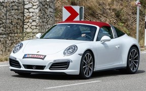 Обновленный Porsche 911 Targa попался в объективы фотошпионов