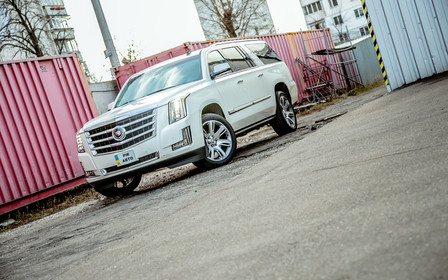 Обзор уникального Cadillac Escalade: Конкорд на колесах