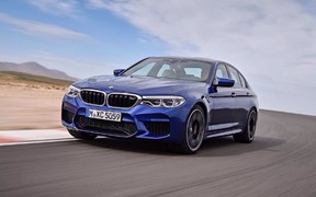 Официальные фотографии BMW M5 «утекли» в Сеть
