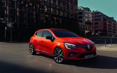 Он точно новый? Renault Clio пятого поколения дебютировал в Сети