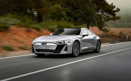 Оновлений Audi e-tron GT видаватиме до 925 «коней»!
