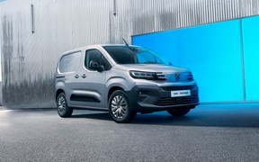 Оновлений фургон Peugeot Partner отримав цінник у гривнях