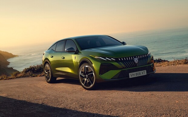 Оновлений Peugeot 408: так буде краще?