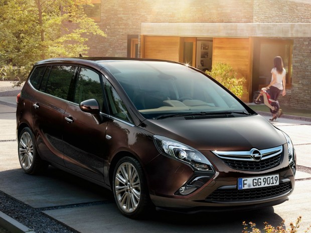 Opel обвиняют в умышленном занижении данных об уровне вредных выбросов