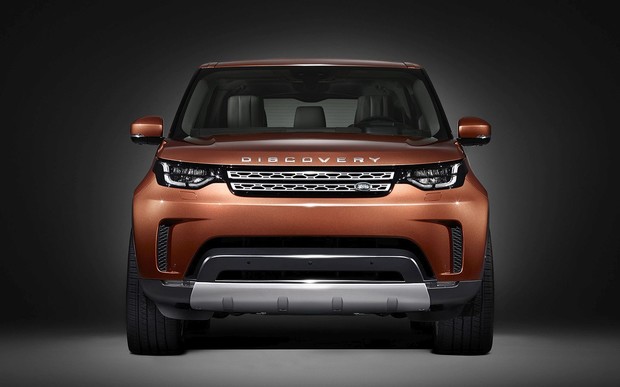 Открытие: В Land Rover поделились первыми фото нового Discovery
