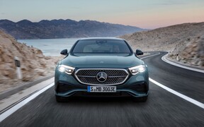 Перемагають найцікавіші: як Mercedes-Benz E-Класу став «Авто Лідером»?