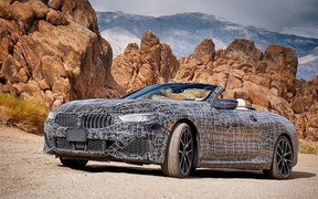 Первые фото: «безбашенный» BMW 8-Series в Долине Смерти