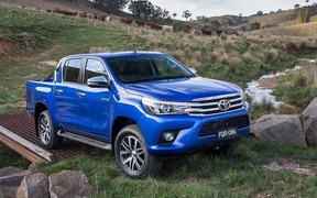 Пикап Toyota Hilux приедет в Украину в сентябре