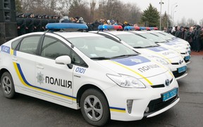 Полицейские Toyota Prius могут заменить на другие авто
