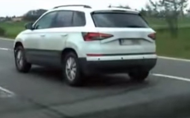 Попался! Новый Skoda Karoq сняли на видео