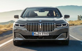 Останній 12-циліндровий. BMW красиво попрощається з мотором V12