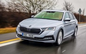 Поставки VW Golf и Skoda Octavia временно заморожены. В чем дело?
