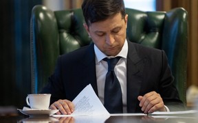 Президент подписал Указ о передаче с/х земель громадам