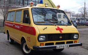 Приехала «Скорая»: Тест-драйв РАФ-22031-01