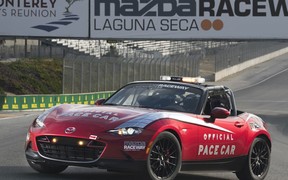 Родстер Mazda MX-5 показали в Пеббл-Бич