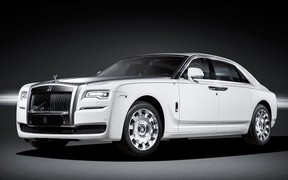 Rolls-Royce подготовил версию Ghost для влюбленных