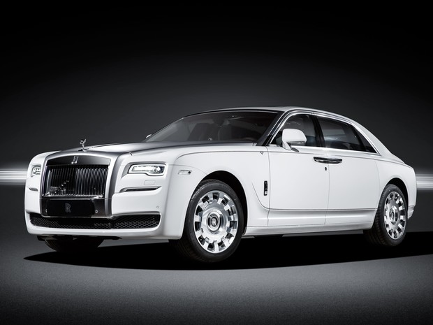 Rolls-Royce подготовил версию Ghost для влюбленных