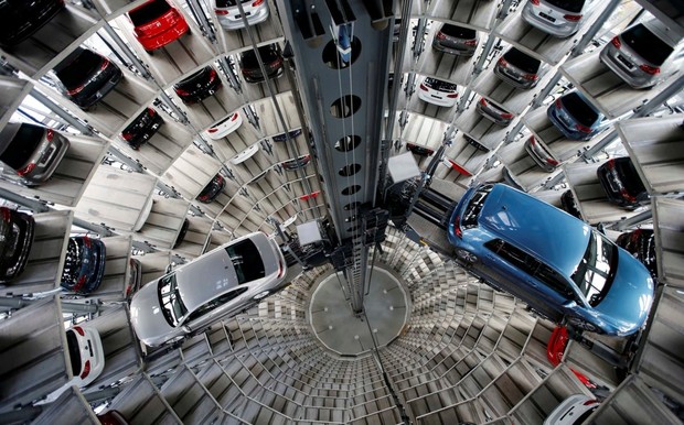 Рынок новых авто в Европе просел впервые за 6 лет. Где утечка?