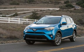 Рынок новых авто в сентябре: Toyota RAV-4 стал бестселлером Украины