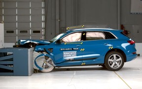 Самый безопасный электрокар! В США провели краш-тесты Audi E-Tron. ВИДЕО