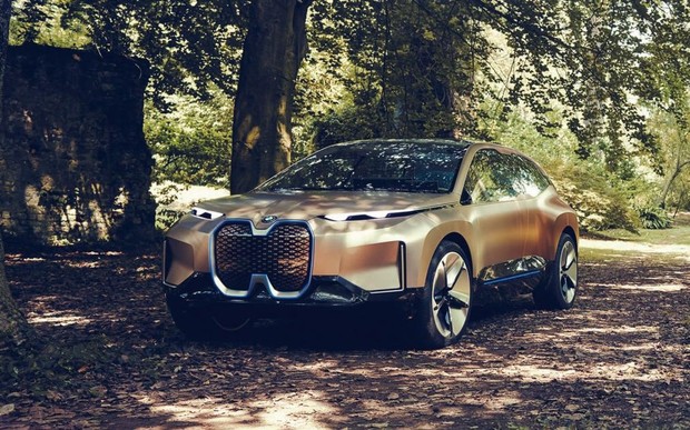 Самый большой электрокроссовер BMW показали в виде необычного концепта