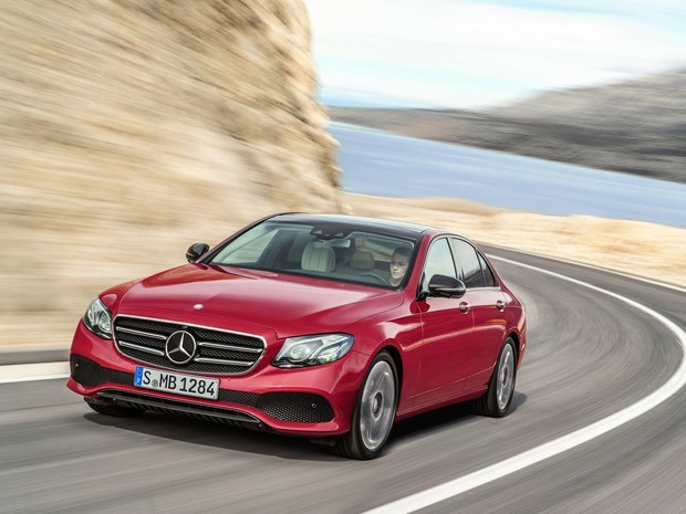 Самый умный в бизнес-классе: Mercedes-Benz представил новый E-Class