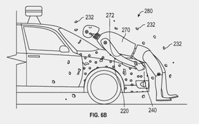 Сбитые пешеходы будут прилипать к капоту