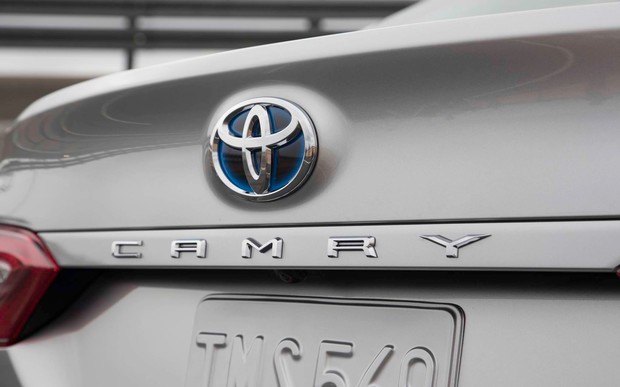 Седан Toyota Camry обновится еще до конца года