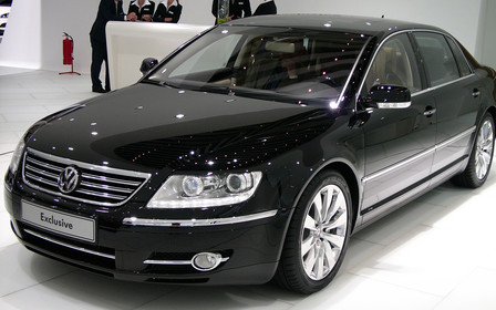 Седан Volkswagen Phaeton переходит на электричество