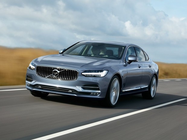 Седан Volvo S90 получит трехцилиндровый мотор