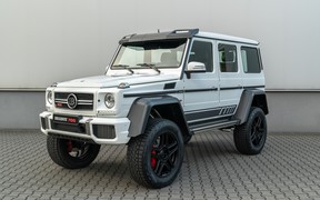 «Семисотий» на згадку. Brabus 700 4x4 Squared зробили зі старого «Геліка»