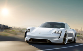 Серийный электромобиль Porsche Mission E. Каким он будет?