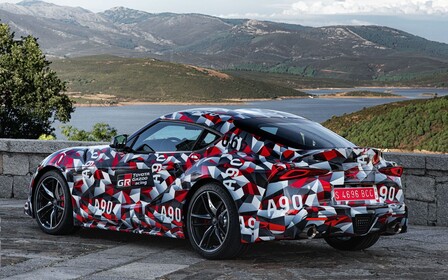 Скажи что-нибудь на «Супрском»! Как ревет новая Toyota Supra