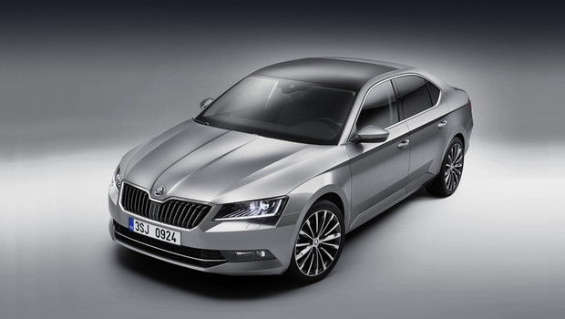 Skoda Superb 2015 дебютировал 