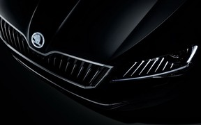 Skoda Superb украсят хрусталем