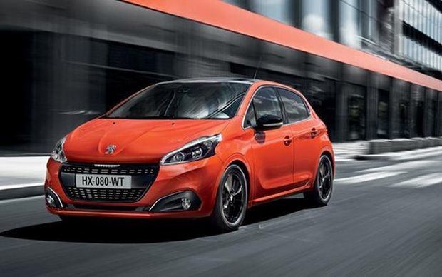 Следующее поколение Peugeot 208 получит новую версию на электротяге 