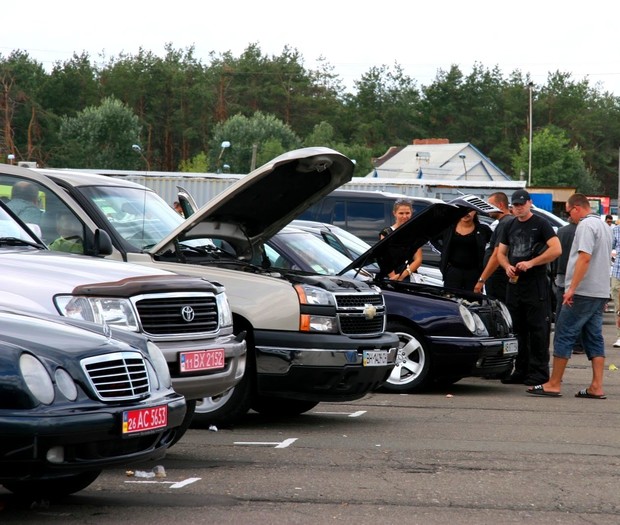 Спрос на б/у автомобили в Украине растет