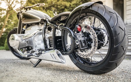 Старая школа. BMW показала 2-цилиндровый 1,8-литровый «боксер»