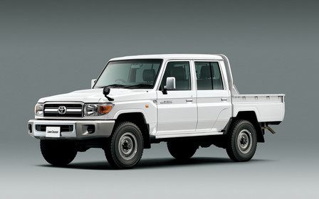 Старый конь: Toyota Land Cruiser 1984 года получил пять звезд на краш-тестах