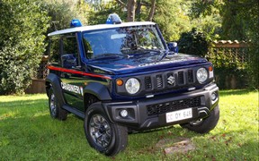 Стоять, бояться! Полиция получила партию автомобилей Suzuki Jimny