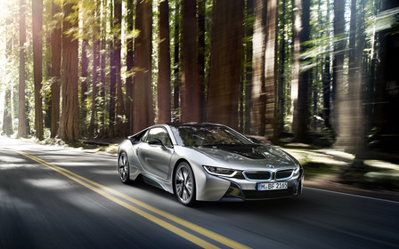 Супергибрид BMW i8 стал «ботаником года»