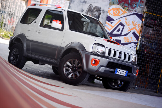 Suzuki представили специальную версию Jimny