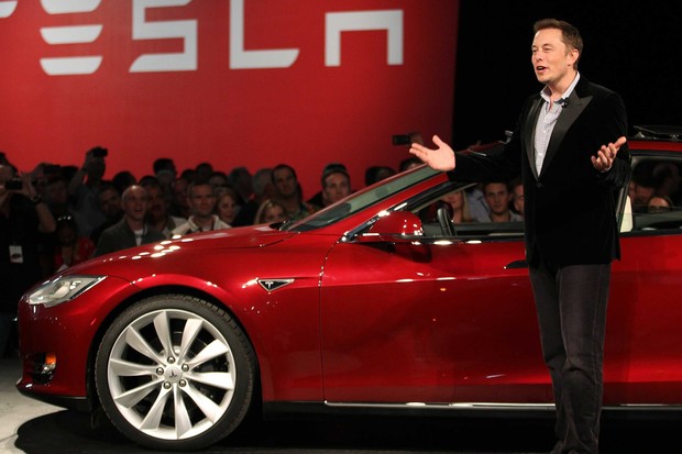 Tesla готовит премьеру к 17 октября