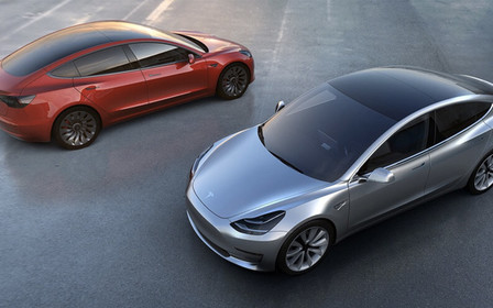 Tesla Model 3: Скільки коштуватиме в Україні «бюджетний» електрокар