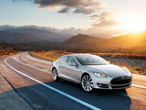 Tesla Model S пересекла США на автопилоте