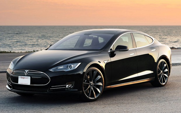Tesla Model S продается в Европе лучше, чем BMW и Mercedes-Benz